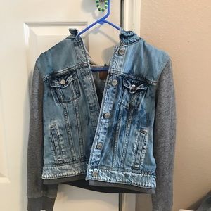 American eagle light wash denim jacket